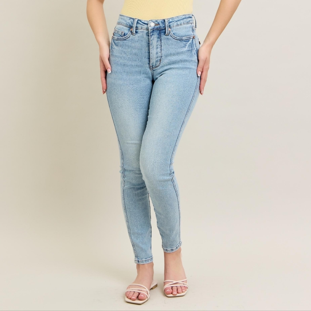 Judy Blue Tummy Control Mid-Rise Slim Fit Dark Denim Skinny Jeans Ankle Jeans